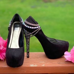 WOMENS SPEED LIMIT 98 HIGH HEELS